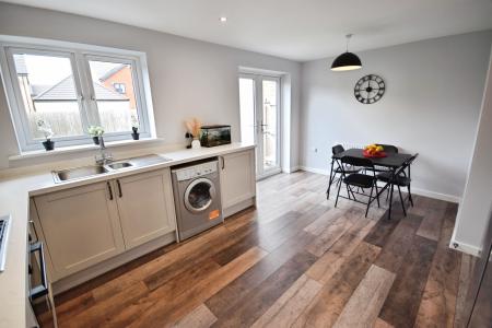 3 bedroom End of terrace house for sale in Greenland Square, Skegness, PE25