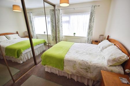 2 bedroom Bungalow for sale in Old Chapel Lane, Burgh Le Marsh, PE24