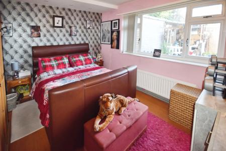 3 bedroom Detached bungalow for sale in Laythorpe Avenue, Skegness, PE25