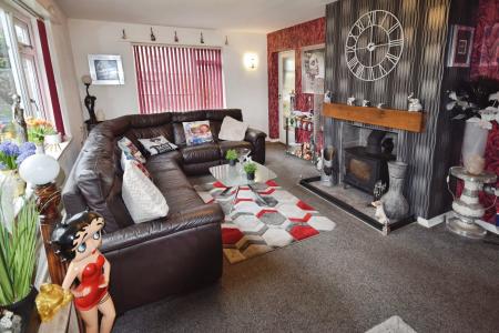 3 bedroom Detached bungalow for sale in Laythorpe Avenue, Skegness, PE25