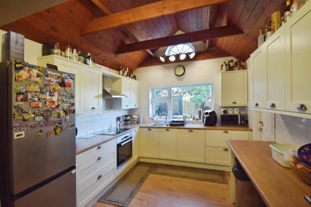 2 bedroom Detached bungalow for sale in Burlington Road, Skegness, PE25