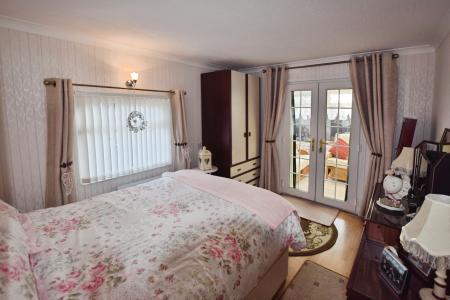 2 bedroom Park home for sale in Four Seasons Park, Chapel St Leonards, PE24