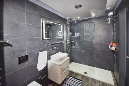 4 bedroom Detached house for sale in Scarbrough Avenue, Skegness, PE25