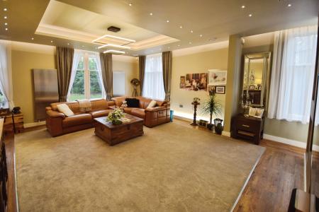 4 bedroom Detached house for sale in Scarbrough Avenue, Skegness, PE25