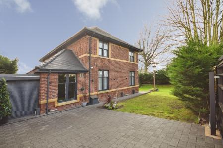 4 bedroom Detached house for sale in Scarbrough Avenue, Skegness, PE25