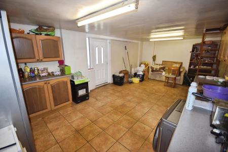 6 bedroom Detached house for sale in Gunby Road, Orby, PE24