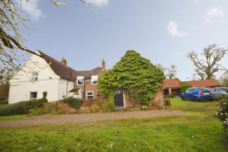 6 bedroom Detached house for sale in Gunby Road, Orby, PE24