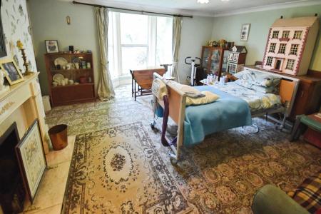 6 bedroom Detached house for sale in Gunby Road, Orby, PE24