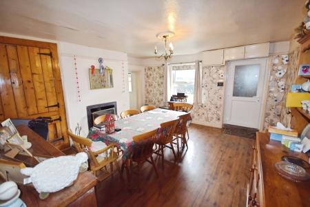 6 bedroom Detached house for sale in Gunby Road, Orby, PE24