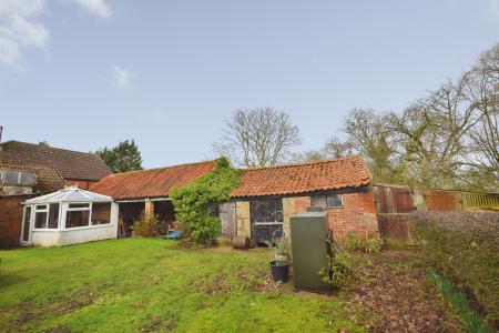 6 bedroom Detached house for sale in Gunby Road, Orby, PE24