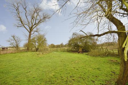 6 bedroom Detached house for sale in Gunby Road, Orby, PE24