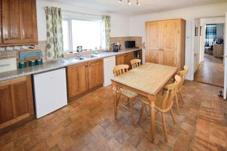 3 bedroom Bungalow for sale in Sea Lane, Friskney, PE22