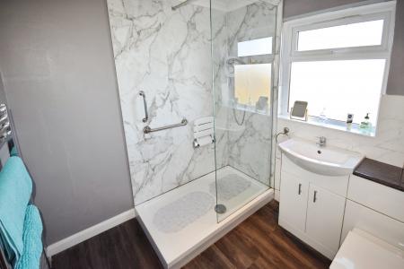 3 bedroom Bungalow for sale in Sea Lane, Friskney, PE22