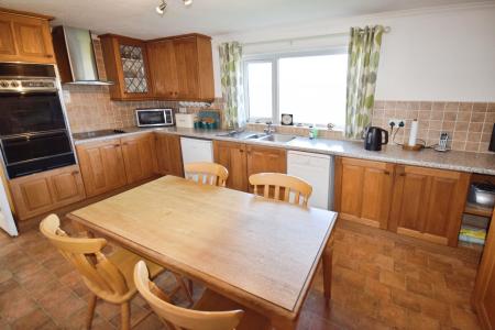 3 bedroom Bungalow for sale in Sea Lane, Friskney, PE22