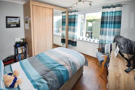 3 bedroom Bungalow for sale in Sea Lane, Friskney, PE22