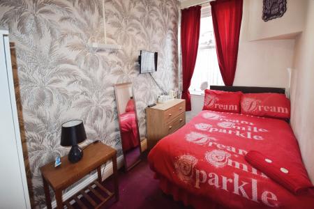 8 bedroom Guest House for sale in 103 Drummond Road, Skegness, PE25