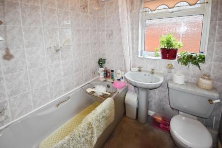 2 bedroom Detached bungalow for sale in Beacon Park Drive, Skegness, PE25