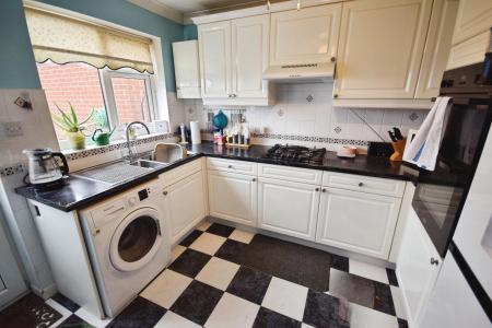 2 bedroom Detached bungalow for sale in Beacon Park Drive, Skegness, PE25