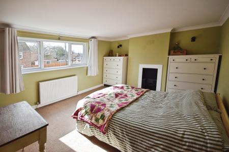 2 bedroom Terraced House for sale in High Street, Burgh Le Marsh, PE24