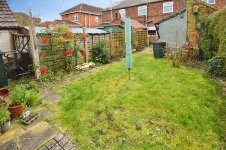 2 bedroom Terraced House for sale in High Street, Burgh Le Marsh, PE24