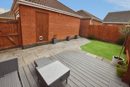 3 bedroom End of terrace house for sale in Belton Park Road, Skegness, PE25