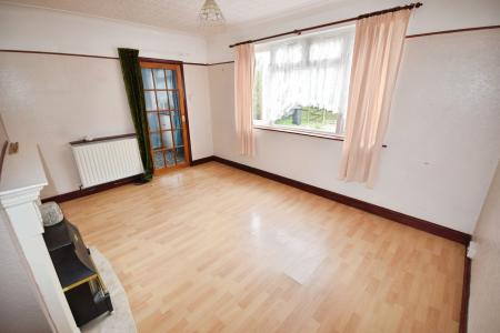 3 bedroom Semi-detached house for sale in Lincoln Green, Skegness, PE25