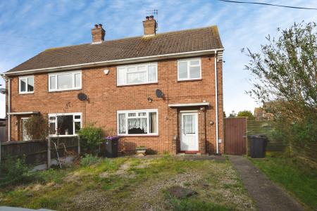 3 bedroom Semi-detached house for sale in Lincoln Green, Skegness, PE25