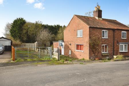 2 bedroom Semi-detached house for sale in Church Lane, Croft, PE24