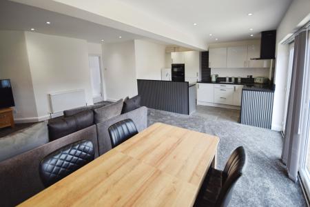 2 bedroom Detached bungalow for sale in Dormy Avenue, Skegness, PE25