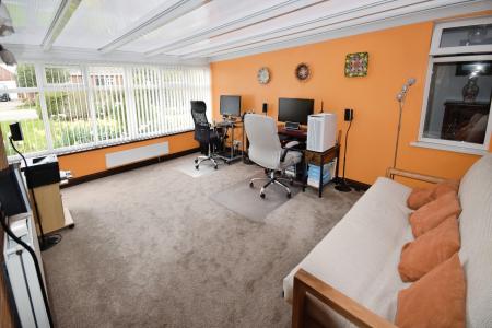 3 bedroom Bungalow for sale in Low Road, Friskney, PE22