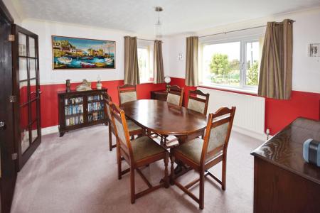 3 bedroom Bungalow for sale in Low Road, Friskney, PE22