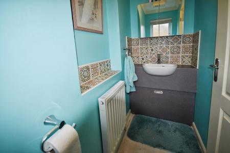 3 bedroom Bungalow for sale in Low Road, Friskney, PE22