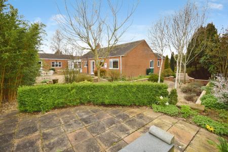 3 bedroom Bungalow for sale in Low Road, Friskney, PE22