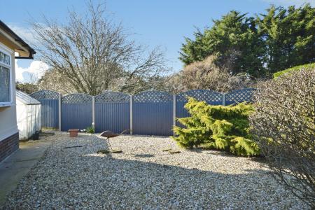 2 bedroom Park home for sale in Kingfisher Drive, Skegness, PE25