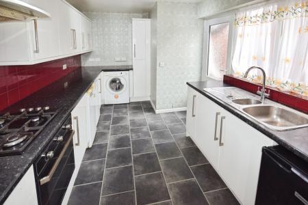 2 bedroom Bungalow for sale in Dormy Avenue, Skegness, PE25