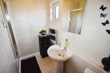 3 bedroom Bungalow for sale in Croft Bank, Skegness, PE24