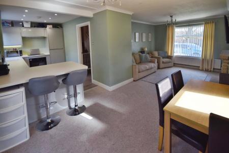 3 bedroom Semi-detached house for sale in Old Market Avenue, Spilsby, PE23