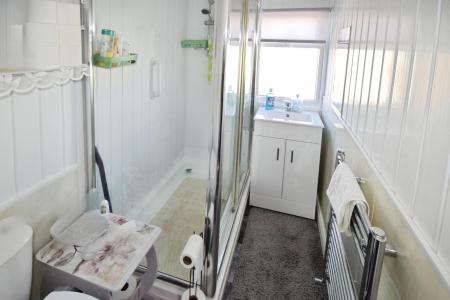 2 bedroom Park home for sale in Sunnyside Park, Skegness, PE25