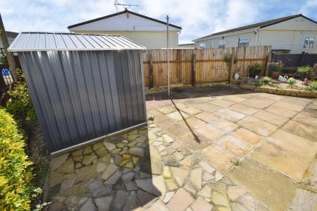 2 bedroom Park home for sale in Sunnyside Park, Skegness, PE25