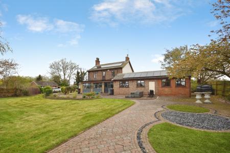3 bedroom Detached house for sale in Bratoft Lane, Burgh Le Marsh, PE24