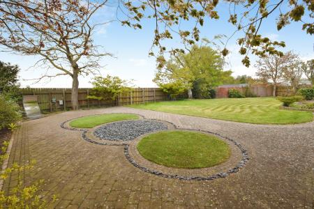 3 bedroom Detached house for sale in Bratoft Lane, Burgh Le Marsh, PE24