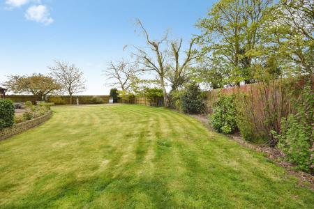 3 bedroom Detached house for sale in Bratoft Lane, Burgh Le Marsh, PE24