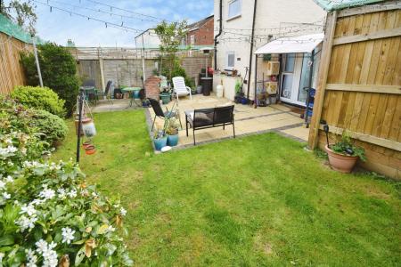 5 bedroom Flat for sale in High Street, Hogsthorpe, PE24