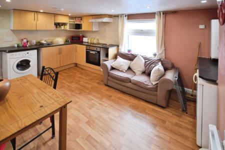 5 bedroom Flat for sale in High Street, Hogsthorpe, PE24