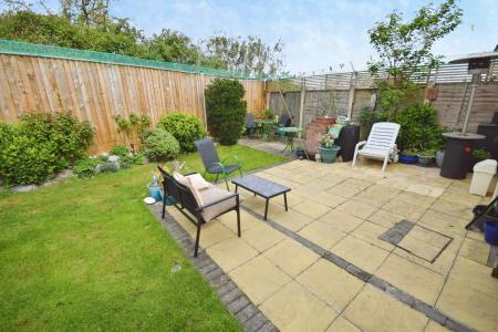 5 bedroom Flat for sale in High Street, Hogsthorpe, PE24