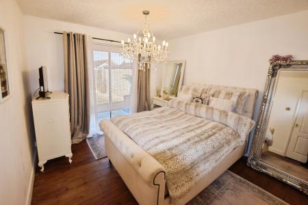 2 bedroom Bungalow for sale in Hall Lane, Burgh Le Marsh, PE24