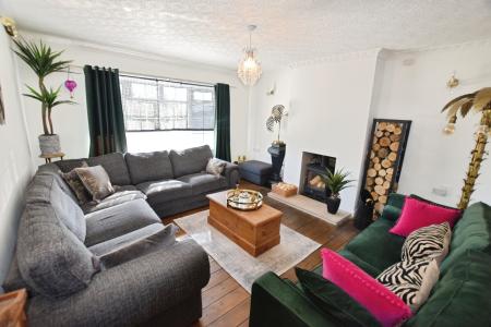 2 bedroom Bungalow for sale in Hall Lane, Burgh Le Marsh, PE24