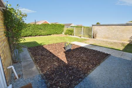 2 bedroom Bungalow for sale in Hall Lane, Burgh Le Marsh, PE24
