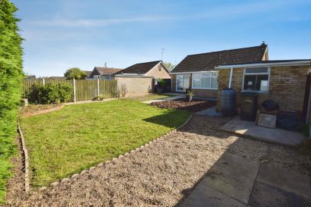2 bedroom Bungalow for sale in Hall Lane, Burgh Le Marsh, PE24