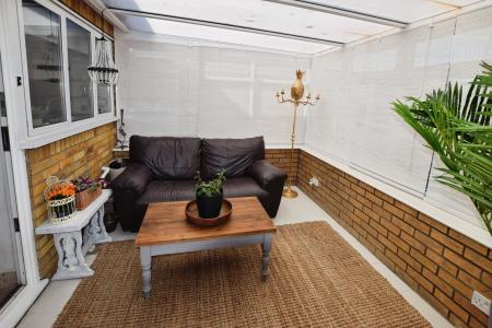 2 bedroom Bungalow for sale in Hall Lane, Burgh Le Marsh, PE24